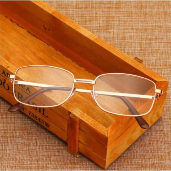 Một ví dụ thực tế về sản phẩm đáp ứng đầy đủ các tiêu chí trên là Kính lão thị viễn thị gọng nhẹ tròng sáng rõ. (Ảnh 4) Một ví dụ thực tế về sản phẩm đáp ứng đầy đủ các tiêu chí trên là Kính lão thị viễn thị gọng nhẹ tròng sáng rõ. (Ảnh 4)