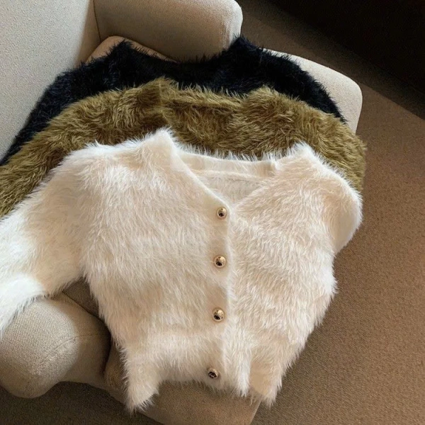 Áo cardigan len lông thỏ cổ V: Khi độ rộng mong đợi giảm sau vài lần giặt, người mua thường bất ngờ. - Ảnh 1
