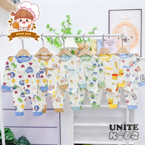 Ở miền Bắc và miền Trung, thời tiết thường dao động mạnh trong cùng một ngày – từ nắng sáng tới mưa phùn hay gió se lạnh buổi chiều. (Ảnh 2)