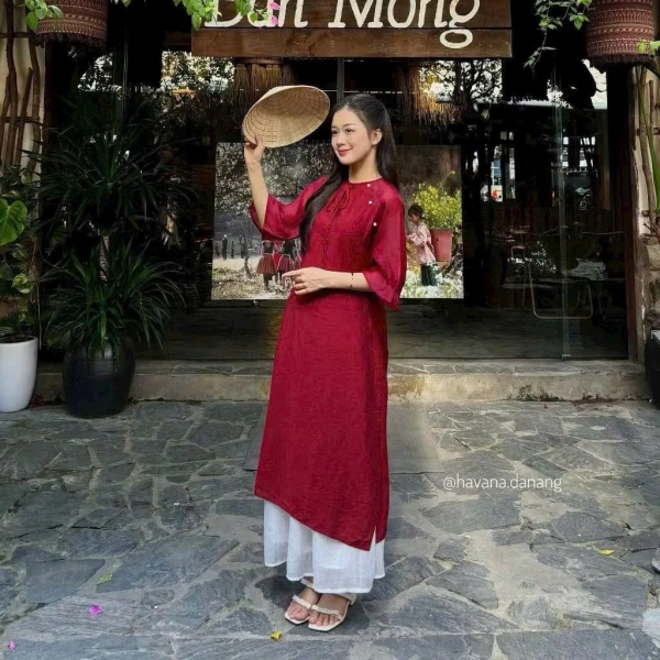 Đối với người mua lần đầu, việc xác định size chính xác là yếu tố quan trọng để tránh tình trạng áo quá rộng hoặc quá chật, dẫn tới độ rủ không kiểm soát. (Ảnh 5)
