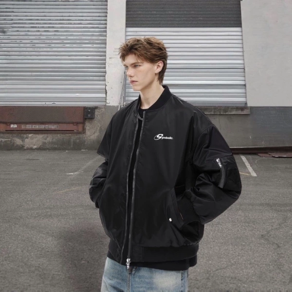 Để minh họa cách chọn đúng size và chất lượng, Áo Khoác Bomber Pilot Oversized Jacket Symbolic là một lựa chọn đáng cân nhắc. (Ảnh 5) Để minh họa cách chọn đúng size và chất lượng, Áo Khoác Bomber Pilot Oversized Jacket Symbolic là một lựa chọn đáng cân nhắc. (Ảnh 5)