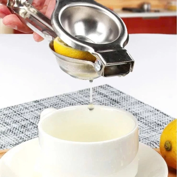 Với cách bảo quản và giặt giũ đúng quy trình, áo khoác chất lượng cao có thể giữ được tính năng bảo vệ UV và độ thoáng khí lên đến 2‑3 năm, tùy vào tần suất sử dụng và môi trường tiếp xúc. (Ảnh 5) Với cách bảo quản và giặt giũ đúng quy trình, áo khoác chất lượng cao có thể giữ được tính năng bảo vệ UV và độ thoáng khí lên đến 2‑3 năm, tùy vào tần suất sử dụng và môi trường tiếp xúc. (Ảnh 5)