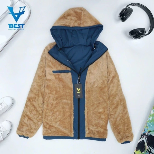 Qua bảng so sánh trên, có thể thấy áo khoác 2 lớp lót lông không chỉ giữ ấm và chống nước mà còn mang lại cảm giác thoáng mát đáng chú ý – một “điểm cộng” cho những người phải di chuyển trong thời tiết không ổn định. (Ảnh 3)
