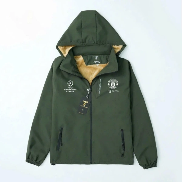 Thường có cấu trúc đơn lớp, chỉ dùng chất liệu polyester hoặc nylon mà không có lớp lót. (Ảnh 4) Thường có cấu trúc đơn lớp, chỉ dùng chất liệu polyester hoặc nylon mà không có lớp lót. (Ảnh 4)