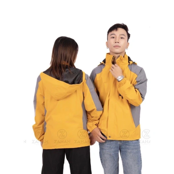 Áo khoác phối màu chống nước cản gió: Khi việc bảo vệ trước tiên lại biến thành yếu tố quyết định phong cách hàng ngày - Ảnh 4 Áo khoác phối màu chống nước cản gió: Khi việc bảo vệ trước tiên lại biến thành yếu tố quyết định phong cách hàng ngày - Ảnh 4