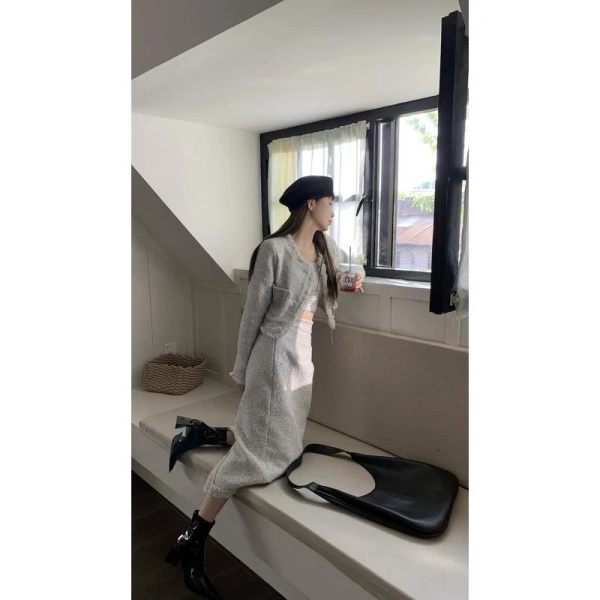 Một trong những yếu tố quyết định mức độ tiện dụng của áo khoác vest là độ co giãn của vải. (Ảnh 3) Một trong những yếu tố quyết định mức độ tiện dụng của áo khoác vest là độ co giãn của vải. (Ảnh 3)