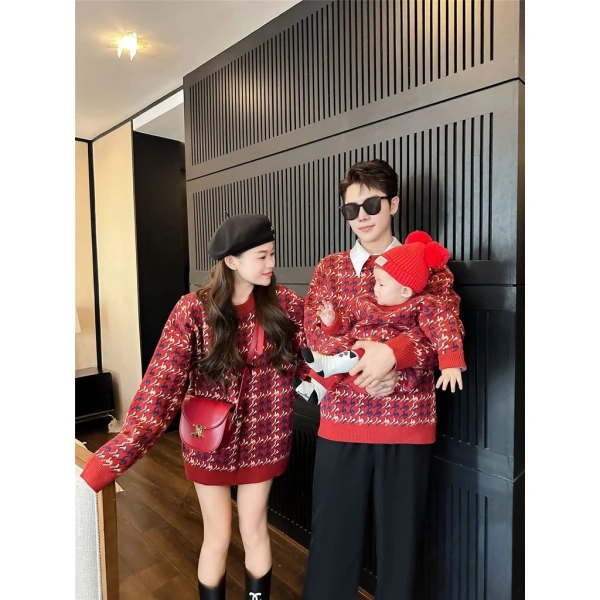 Phối hợp giữa len tự nhiên và acrylic thường tạo ra “độ mềm + độ bền” hợp lý, đồng thời giảm nguy cơ co rút so với len 100%. (Ảnh 4) Phối hợp giữa len tự nhiên và acrylic thường tạo ra “độ mềm + độ bền” hợp lý, đồng thời giảm nguy cơ co rút so với len 100%. (Ảnh 4)