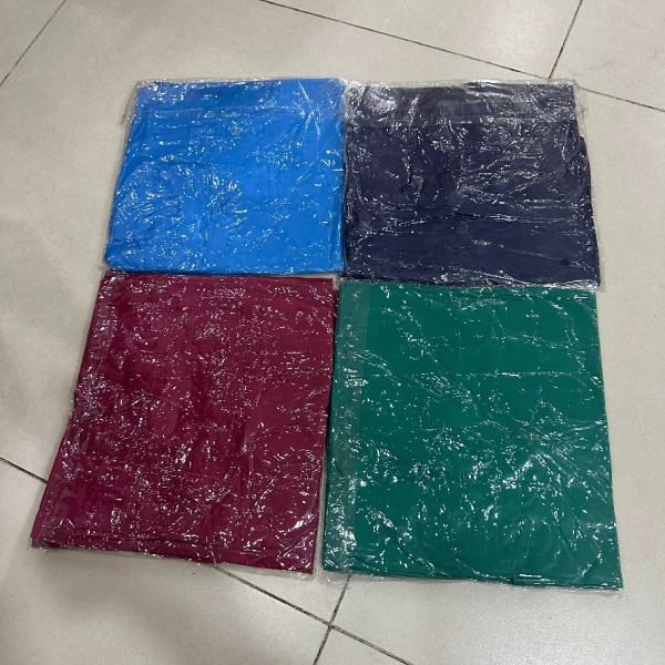 Áo mưa không chỉ giúp bạn giữ khô ráo, mà còn ảnh hưởng trực tiếp tới tầm nhìn và khả năng phản xạ khi lái xe trong môi trường ẩm ướt. (Ảnh 5) Áo mưa không chỉ giúp bạn giữ khô ráo, mà còn ảnh hưởng trực tiếp tới tầm nhìn và khả năng phản xạ khi lái xe trong môi trường ẩm ướt. (Ảnh 5)