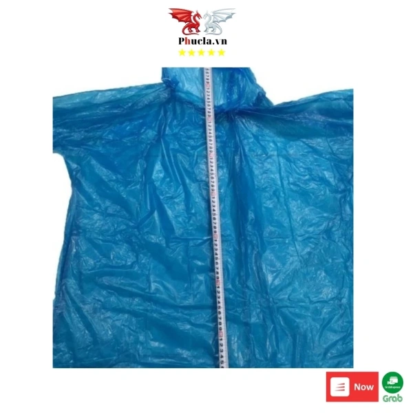 Việc bảo quản đúng cách không chỉ giúp duy trì độ chịu thấm mà còn kéo dài thời gian sử dụng của áo mưa, giảm thiểu chi phí thay mới. (Ảnh 5)