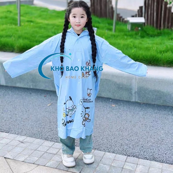 Áo mưa, dù được làm từ chất liệu bền, vẫn cần được chăm sóc đúng cách. (Ảnh 3) Áo mưa, dù được làm từ chất liệu bền, vẫn cần được chăm sóc đúng cách. (Ảnh 3)