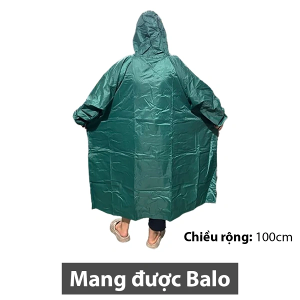 Do đó, trong những chuyến đi xa, công việc ngoài trời hay các buổi học tập, một áo mưa rộng rãi có thể trở thành “đồng minh” tối ưu cho mọi đối tượng. (Ảnh 3) Do đó, trong những chuyến đi xa, công việc ngoài trời hay các buổi học tập, một áo mưa rộng rãi có thể trở thành “đồng minh” tối ưu cho mọi đối tượng. (Ảnh 3)