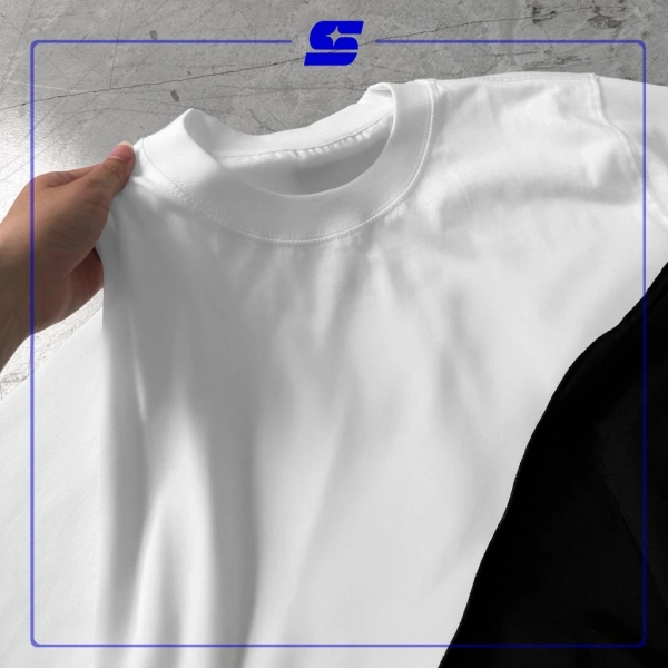 Sự “độ rộng” của áo oversize không có nghĩa là bạn có thể mặc bất kỳ size nào. (Ảnh 5) Sự “độ rộng” của áo oversize không có nghĩa là bạn có thể mặc bất kỳ size nào. (Ảnh 5)