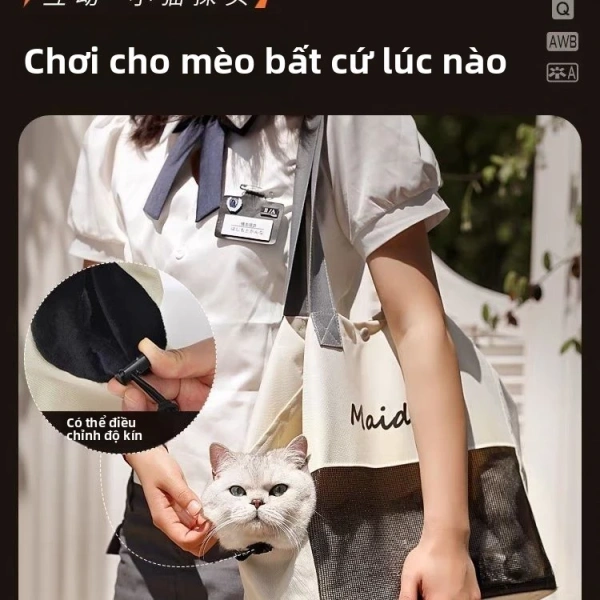 Hầu hết các mẫu ba lô dành cho mèo sử dụng vải polyester hoặc lụa nhung làm lớp ngoài. (Ảnh 3) Hầu hết các mẫu ba lô dành cho mèo sử dụng vải polyester hoặc lụa nhung làm lớp ngoài. (Ảnh 3)