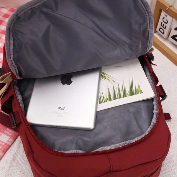 Balo lớn đủ cho laptop 15 inch thường ẩn chi tiết gây căng lưng sau những ngày dài - Ảnh 5