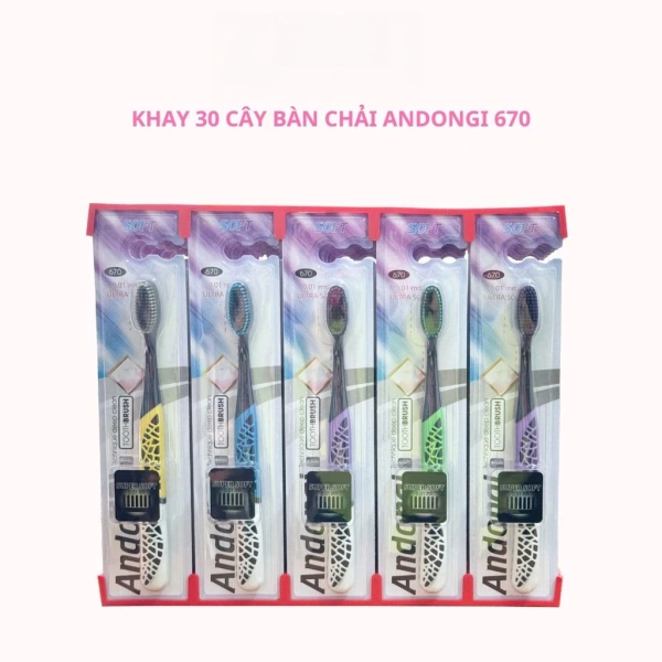 Việc thay bàn chải không chỉ đơn thuần là duy trì vẻ đẹp thẩm mỹ mà còn là yếu tố quyết định trong việc kiểm soát mức độ vi khuẩn trên đầu bàn chải. (Ảnh 4) Việc thay bàn chải không chỉ đơn thuần là duy trì vẻ đẹp thẩm mỹ mà còn là yếu tố quyết định trong việc kiểm soát mức độ vi khuẩn trên đầu bàn chải. (Ảnh 4)