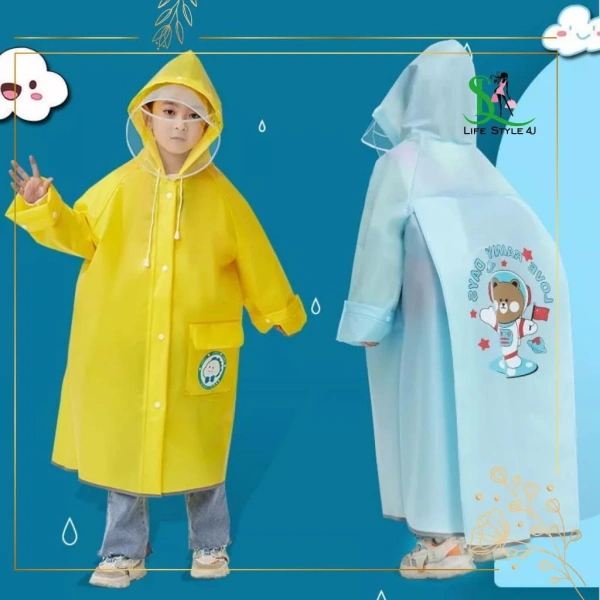 Bạn có bao giờ nhận ra rằng áo mưa có kính chắn gió đôi khi khiến balo của bé dễ bị rách? - Ảnh 1 Bạn có bao giờ nhận ra rằng áo mưa có kính chắn gió đôi khi khiến balo của bé dễ bị rách? - Ảnh 1