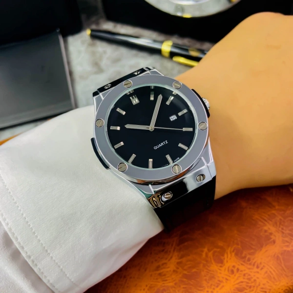 Mặc dù thiết kế của một chiếc đồng hồ thường được tối ưu cho môi trường sinh hoạt thường ngày, nhưng không phải mọi thói quen đều phù hợp. (Ảnh 2) Mặc dù thiết kế của một chiếc đồng hồ thường được tối ưu cho môi trường sinh hoạt thường ngày, nhưng không phải mọi thói quen đều phù hợp. (Ảnh 2)