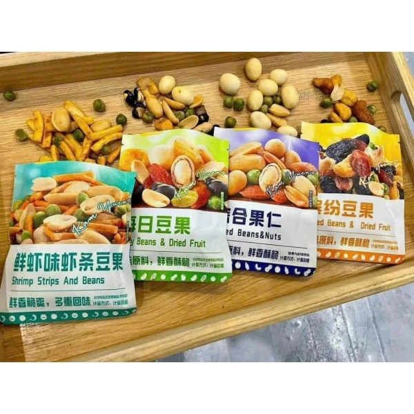 Mỗi hạt trong mix thường được tách vỏ, rửa sạch rồi sấy khô ở nhiệt độ vừa phải để giữ nguyên độ giòn. (Ảnh 2)