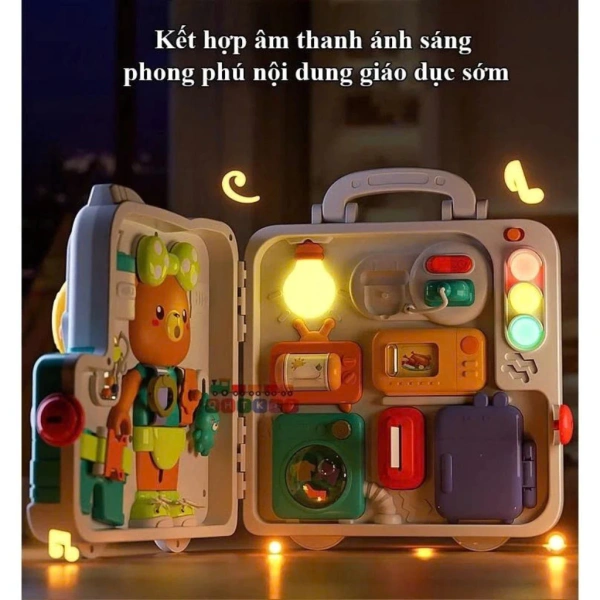 Mỗi chi tiết của bộ đồ chơi đều được lựa chọn cẩn thận, không chỉ vì tính thẩm mỹ mà còn vì chức năng giáo dục. (Ảnh 3) Mỗi chi tiết của bộ đồ chơi đều được lựa chọn cẩn thận, không chỉ vì tính thẩm mỹ mà còn vì chức năng giáo dục. (Ảnh 3)