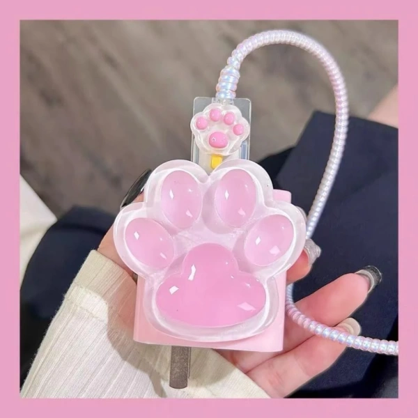 Những thói quen này kết hợp với lớp bảo vệ silicone sẽ tạo ra một “hệ thống phòng thủ” vững chắc, giúp cáp sạc iPhone duy trì trạng thái mới lâu dài, ngay cả sau nhiều tháng sử dụng. (Ảnh 5) Những thói quen này kết hợp với lớp bảo vệ silicone sẽ tạo ra một “hệ thống phòng thủ” vững chắc, giúp cáp sạc iPhone duy trì trạng thái mới lâu dài, ngay cả sau nhiều tháng sử dụng. (Ảnh 5)