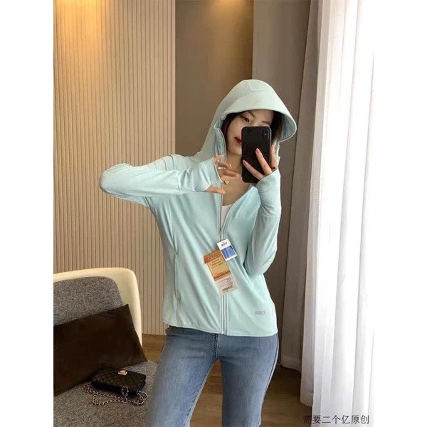 Áo thun lạnh hiện nay thường được làm từ sợi vải thun (spandex) kết hợp với các công nghệ dệt đặc biệt như Airism. (Ảnh 2)