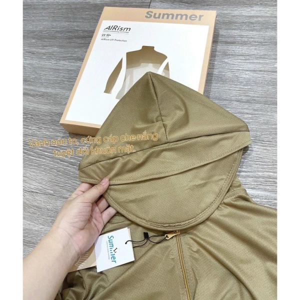 Mặc dù giá gốc 126,720₫ và mức giảm còn 99,000₫, sản phẩm vẫn duy trì chất lượng cao và tính năng ưu việt, phù hợp cho những ai muốn vừa thời trang, vừa an toàn dưới ánh nắng. (Ảnh 4)
