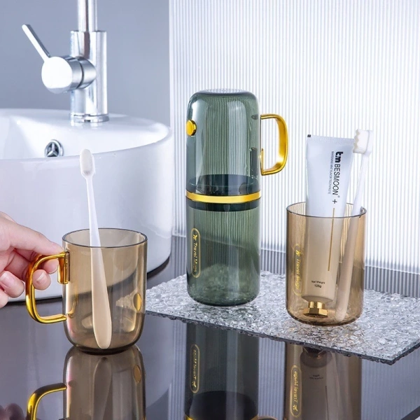 Ví dụ: Bạn có thể đặt hộp bàn chải bên cạnh túi mini đựng thuốc lá, thuốc nhuộm móng hoặc những lọ nhỏ chứa mỹ phẩm. (Ảnh 4) Ví dụ: Bạn có thể đặt hộp bàn chải bên cạnh túi mini đựng thuốc lá, thuốc nhuộm móng hoặc những lọ nhỏ chứa mỹ phẩm. (Ảnh 4)