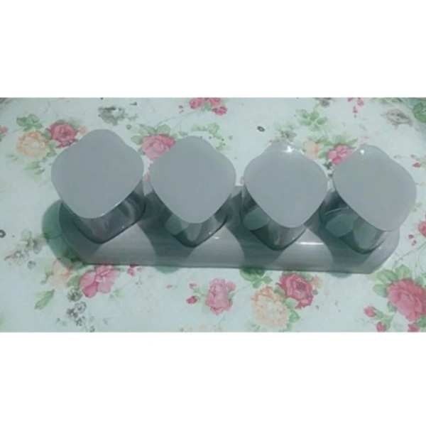 Để khai thác tối đa lợi ích của khay gia vị, việc bố trí hợp lý là yếu tố then chốt. (Ảnh 4) Để khai thác tối đa lợi ích của khay gia vị, việc bố trí hợp lý là yếu tố then chốt. (Ảnh 4)
