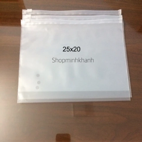 Bất ngờ khi khám phá túi zip đựng quần áo giữ form lâu hơn dự kiến - Ảnh 1 Bất ngờ khi khám phá túi zip đựng quần áo giữ form lâu hơn dự kiến - Ảnh 1