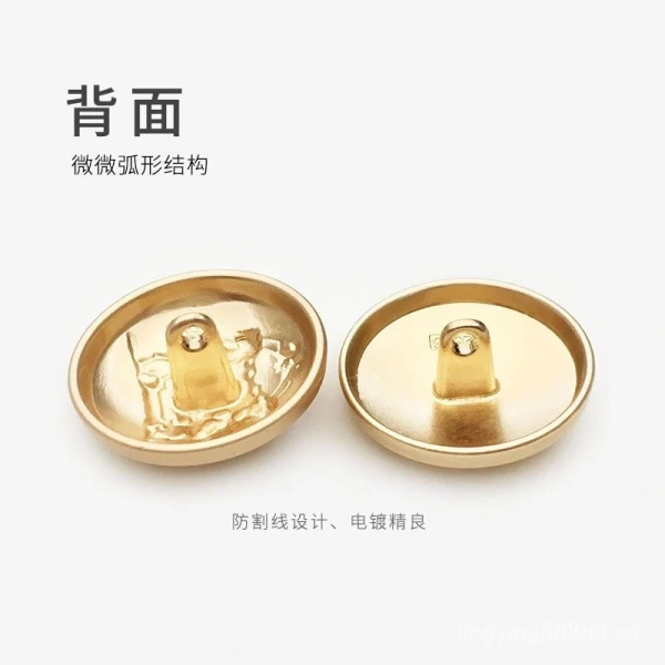 Bất ngờ khi nút đôi cổ điển làm giảm độ tiện lợi của áo khoác, chất liệu bền bỉ trở thành yếu tố quyết định - Ảnh 4 Bất ngờ khi nút đôi cổ điển làm giảm độ tiện lợi của áo khoác, chất liệu bền bỉ trở thành yếu tố quyết định - Ảnh 4