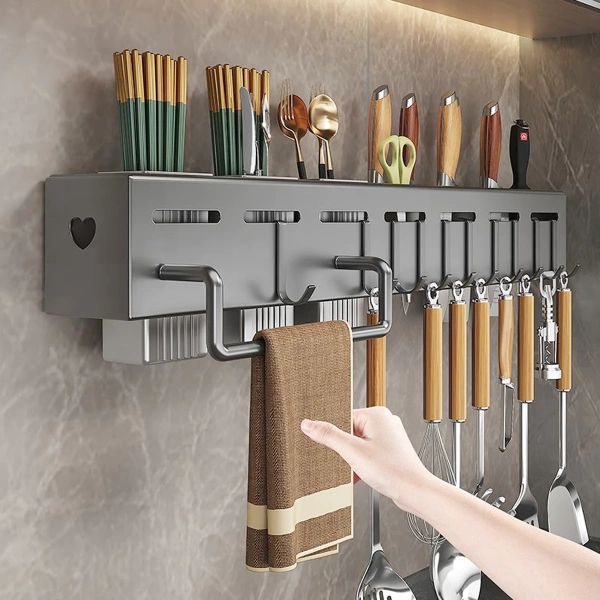 Bếp gọn hơn sau khi lắp giá treo đa năng inox: điều mà ít ai nghĩ tới trước khi mua - Ảnh 1