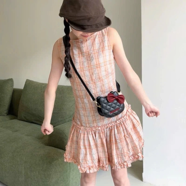 Nguyên liệu thường gặp cho túi mini bé gồm vải polyester, vải canvas hoặc vải nhún mềm. (Ảnh 2) Nguyên liệu thường gặp cho túi mini bé gồm vải polyester, vải canvas hoặc vải nhún mềm. (Ảnh 2)