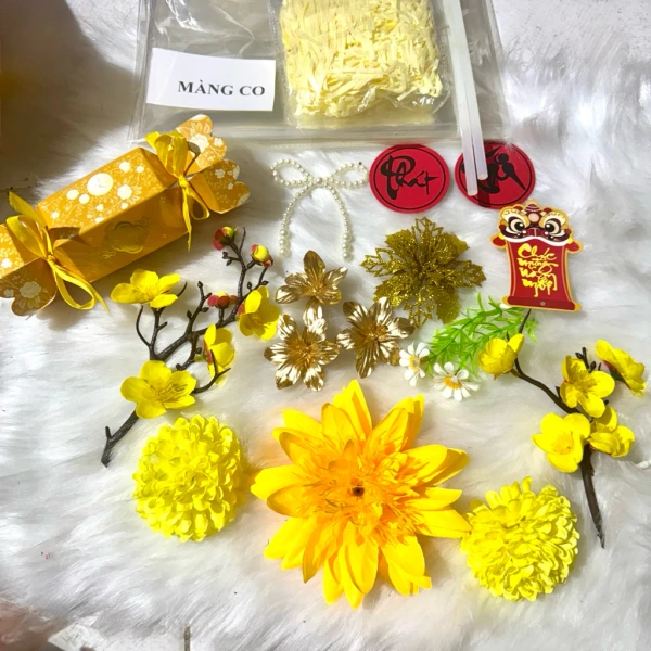 Trên thị trường hiện nay, có rất nhiều nguồn cung cấp phụ kiện làm giỏ quà Tết. (Ảnh 4)