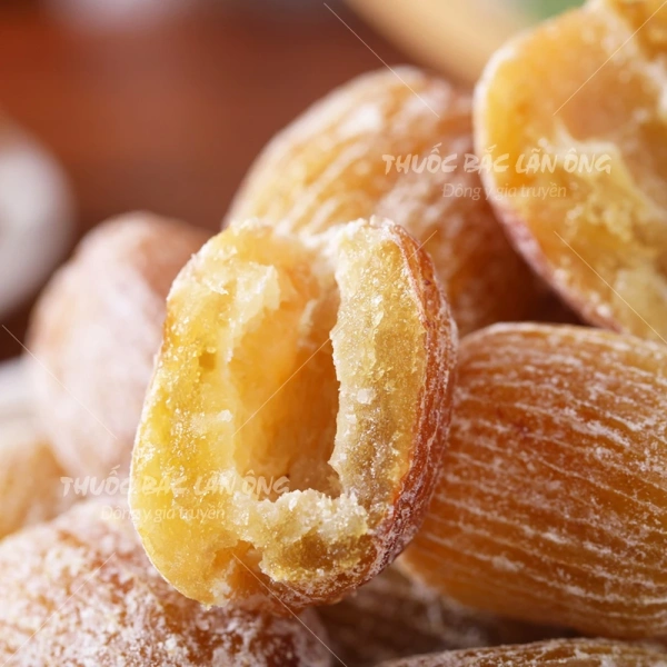 Trong các gia đình, thường nghe thấy lời khuyên “để trong hũ thủy tinh kín” hoặc “bảo quản trong tủ lạnh”. (Ảnh 2) Trong các gia đình, thường nghe thấy lời khuyên “để trong hũ thủy tinh kín” hoặc “bảo quản trong tủ lạnh”. (Ảnh 2)
