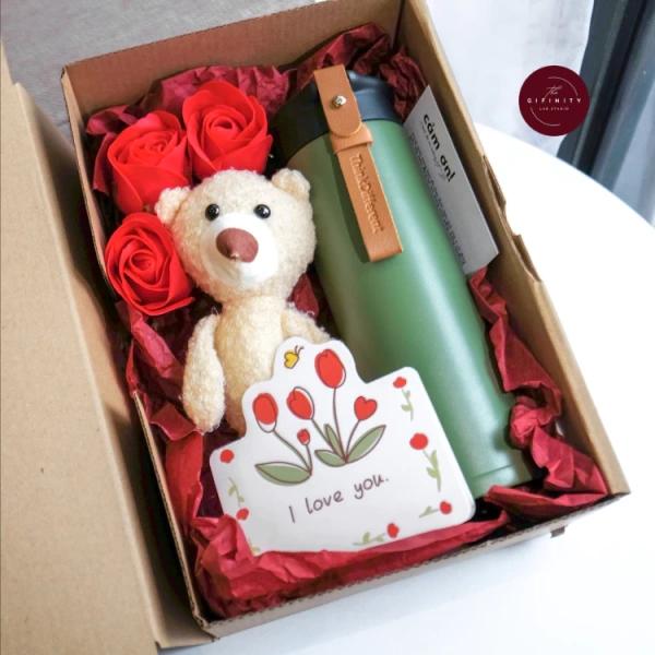 Bình giữ nhiệt Valentine vừa là món quà, vừa trở thành người bạn đồng hành trong những buổi sáng lạnh - Ảnh 1 Bình giữ nhiệt Valentine vừa là món quà, vừa trở thành người bạn đồng hành trong những buổi sáng lạnh - Ảnh 1