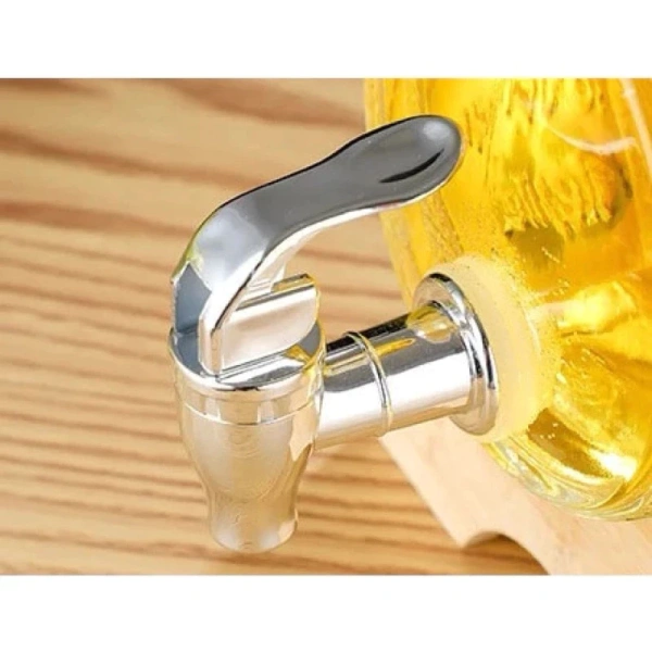 Borosilicate là loại thủy tinh chịu nhiệt cao, được dùng trong các thiết bị phòng thí nghiệm. (Ảnh 2) Borosilicate là loại thủy tinh chịu nhiệt cao, được dùng trong các thiết bị phòng thí nghiệm. (Ảnh 2)