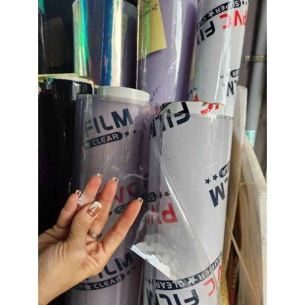 Dù tấm PVC dẻo 1 mm có rất nhiều ưu điểm, nhưng không phải mọi tình huống đều phù hợp. (Ảnh 5)