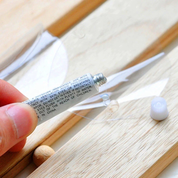 Chuẩn bị là yếu tố quyết định thành công của việc dán keo. (Ảnh 3)