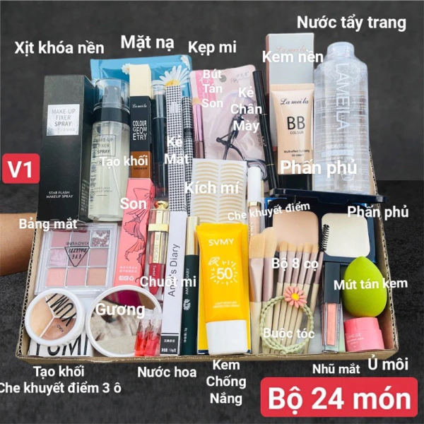 Bộ trang điểm đầy đủ hứa hẹn mọi nhu cầu, nhưng khi tự chụp ảnh lần đầu lại bộc lộ những chi tiết ít người để ý. - Ảnh 1 Bộ trang điểm đầy đủ hứa hẹn mọi nhu cầu, nhưng khi tự chụp ảnh lần đầu lại bộc lộ những chi tiết ít người để ý. - Ảnh 1