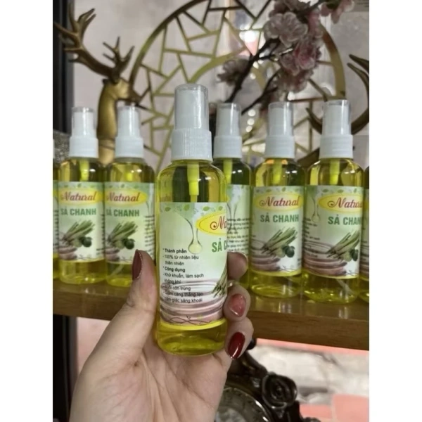 Dù tinh dầu sả được quảng bá là “an toàn”, nhưng việc sử dụng đúng cách vẫn cần lưu ý để tránh gây khó chịu cho các thành viên trong gia đình, nhất là trẻ em và thú cưng. (Ảnh 5) Dù tinh dầu sả được quảng bá là “an toàn”, nhưng việc sử dụng đúng cách vẫn cần lưu ý để tránh gây khó chịu cho các thành viên trong gia đình, nhất là trẻ em và thú cưng. (Ảnh 5)