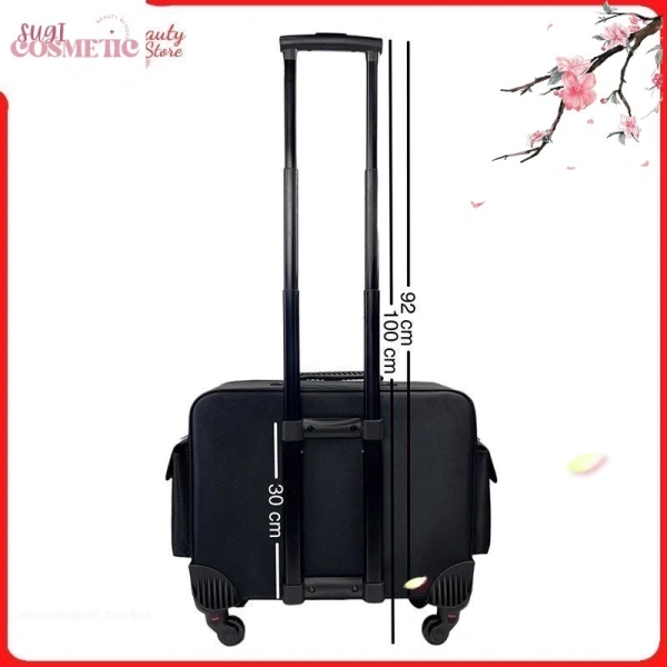 Khác với các loại túi xách thông thường, cốp vải kéo đựng đồ makeup được chế tạo dưới dạng một chiếc vali mini có tay nắm, 04 bánh xe và các ngăn chia cắt thông minh. (Ảnh 2)