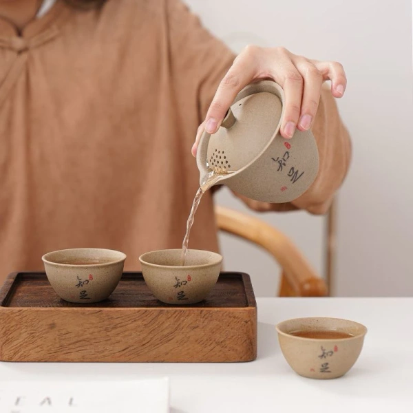 Cảm nhận bất ngờ khi bộ ấm trà đất sét chống bỏng cùng ba cốc đồng hành trong những chuyến dã ngoại - Ảnh 5