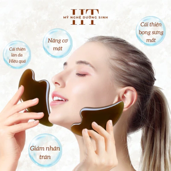 Mặc dù việc tăng sản xuất collagen cần thời gian, những cú chạm nhẹ được thực hiện đều đặn sẽ kích hoạt các tế bào fibroblast – loại tế bào chịu trách nhiệm sản xuất collagen. (Ảnh 2) Mặc dù việc tăng sản xuất collagen cần thời gian, những cú chạm nhẹ được thực hiện đều đặn sẽ kích hoạt các tế bào fibroblast – loại tế bào chịu trách nhiệm sản xuất collagen. (Ảnh 2)