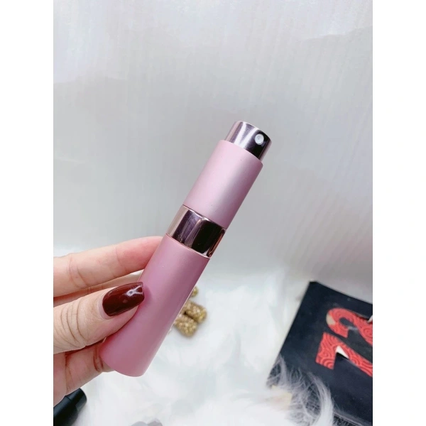 Chai chiết nước hoa xoay 10ml gọn gàng, nhưng vòng quay nhỏ thường trượt khiến mùi hương bị pha lẫn - Ảnh 3 Chai chiết nước hoa xoay 10ml gọn gàng, nhưng vòng quay nhỏ thường trượt khiến mùi hương bị pha lẫn - Ảnh 3