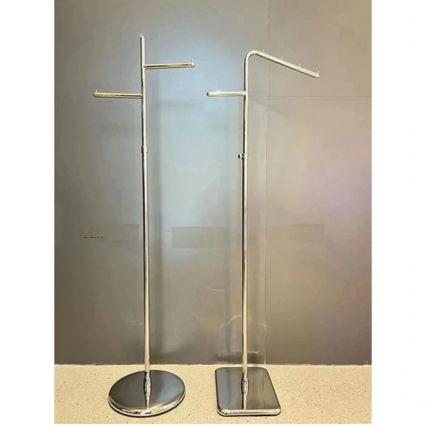 Một yếu tố thường bị bỏ qua nhưng lại có tác động mạnh mẽ đến cảm giác rộng rãi của phòng là màu sắc và chất liệu của kệ. (Ảnh 4) Một yếu tố thường bị bỏ qua nhưng lại có tác động mạnh mẽ đến cảm giác rộng rãi của phòng là màu sắc và chất liệu của kệ. (Ảnh 4)
