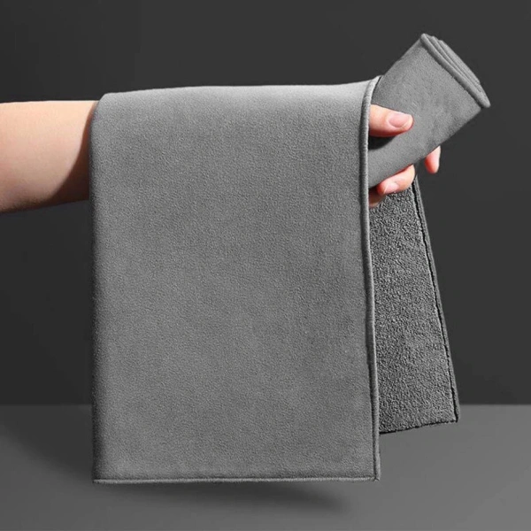Dưới đây là một số tình huống thường gặp khi sử dụng khăn microfiber, kèm cách giải quyết để tránh vệt. (Ảnh 5)