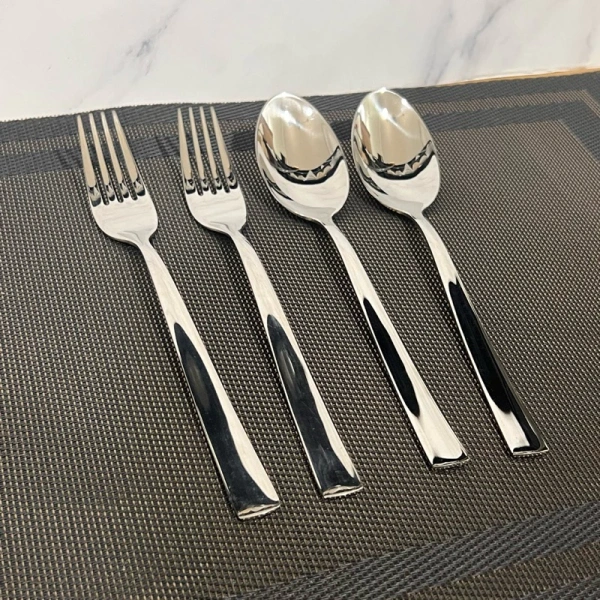 Chi tiết tay cầm dày của bộ muỗng nĩa inox cao cấp thường bị bỏ qua nhưng lại quyết định độ bền sau năm sử dụng - Ảnh 1