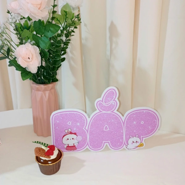 Trong một buổi lễ sinh nhật, mỗi chi tiết đều đóng một vai trò nhất định để tạo nên không gian ấm cúng và đáng nhớ. (Ảnh 2) Trong một buổi lễ sinh nhật, mỗi chi tiết đều đóng một vai trò nhất định để tạo nên không gian ấm cúng và đáng nhớ. (Ảnh 2)