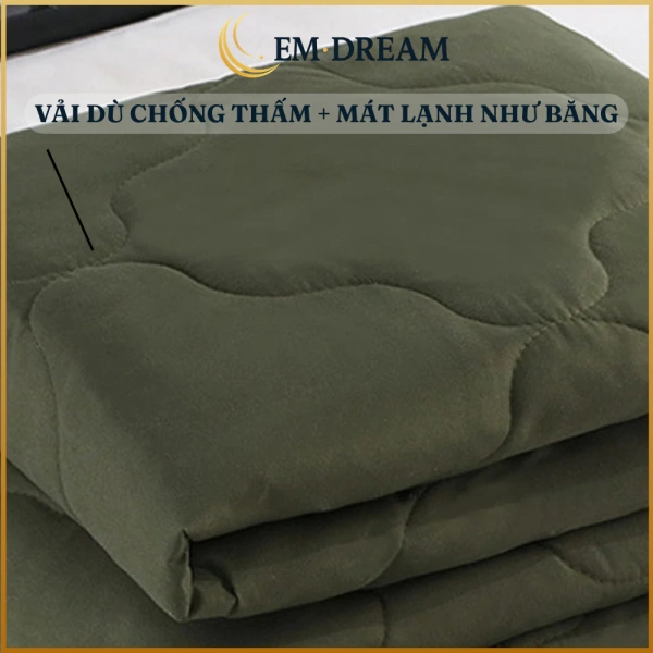 Chiếc chăn gập gọn nhẹ giữ ấm vừa đủ khiến buổi ngủ trưa ở văn phòng không còn là nỗi lo - Ảnh 5