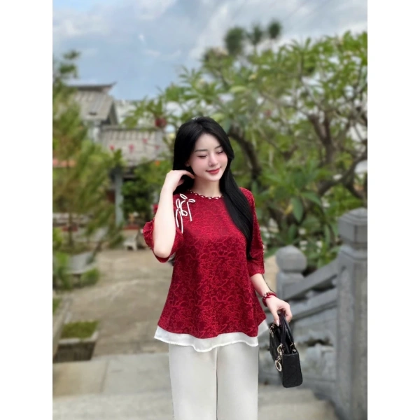 Không phải lúc nào cũng phải mặc áo lam truyền thống để đi chùa. (Ảnh 3)